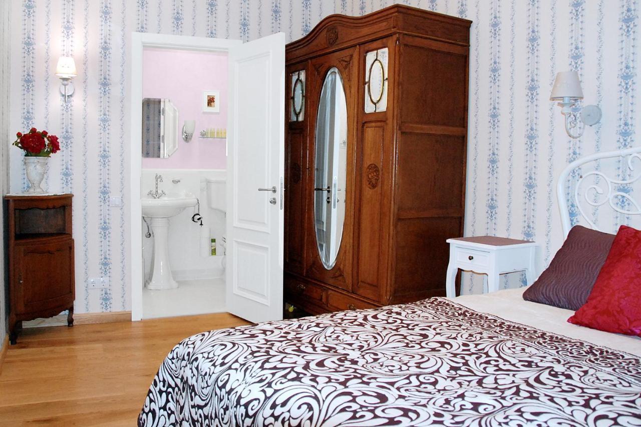 Dzirnavu 92, Free Private Parking Appartement Riga Buitenkant foto